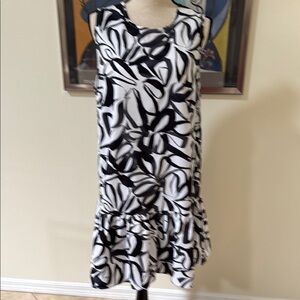 Emma & Michele Black and White Sleeveless Dress
